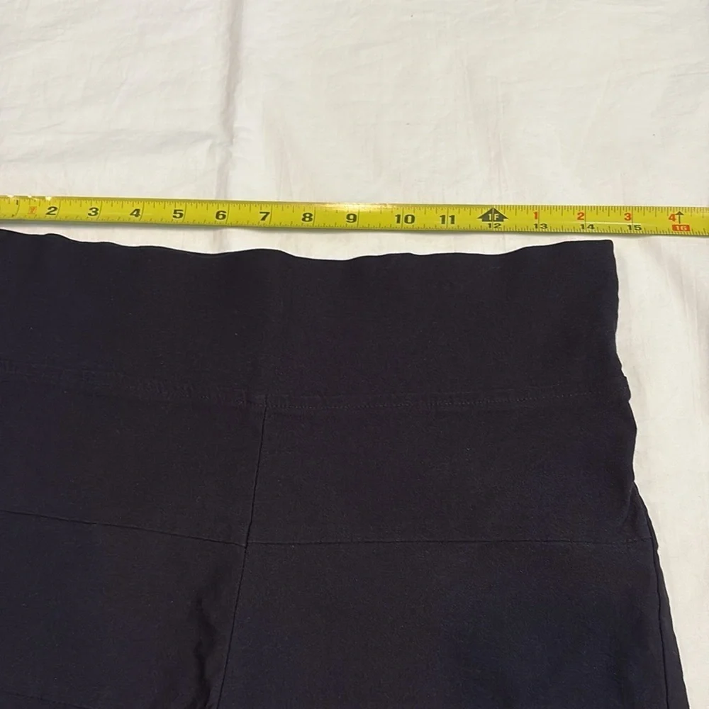 Love Culture Black High Waist Pull On Shorts with Panels in the Back. Large